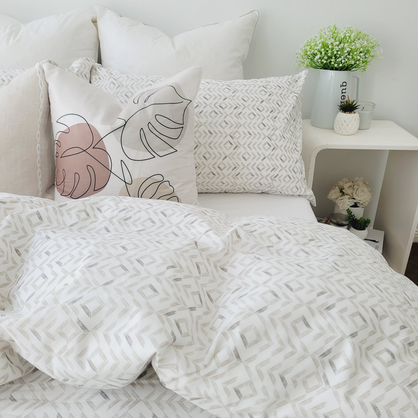 Belinda Quilt Cover Set-Moisture-Wicking Fabric in Pure Cotton