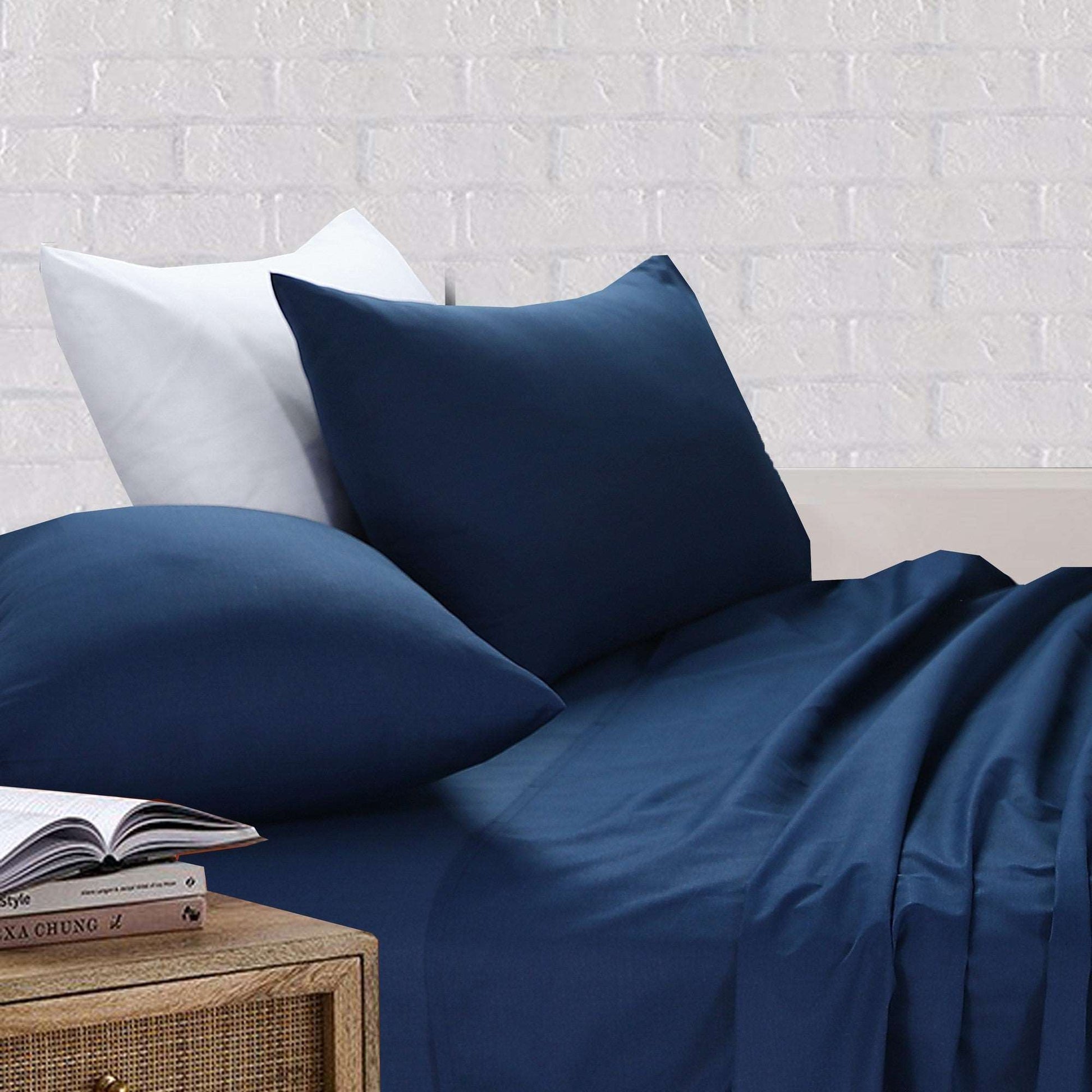 Sheet Set | Deep Blue Bed Sheet with Pillow Covers