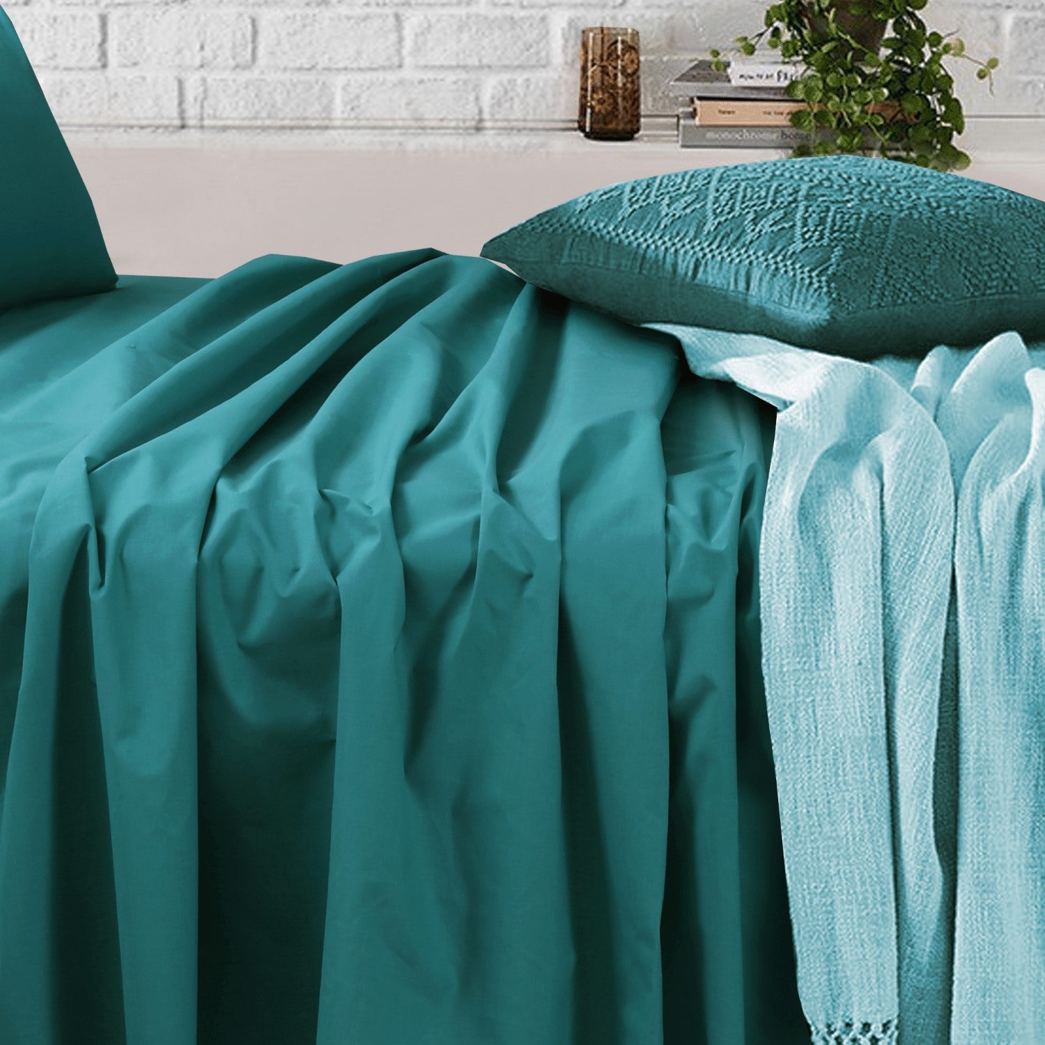 Sheet Set | Teal Bed Sheet with Pillow Covers