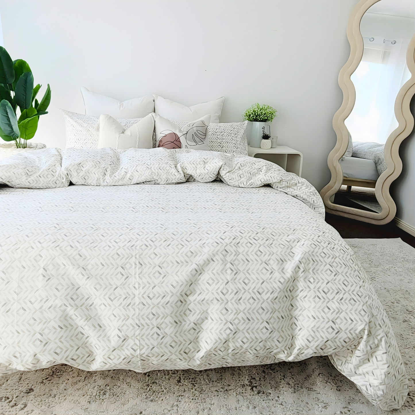 Belinda Quilt Cover Set-Moisture-Wicking Fabric in Pure Cotton Percale