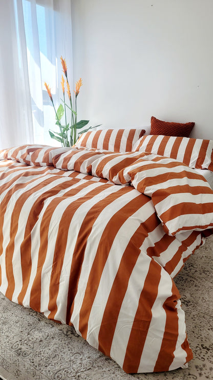 Rust Strix Microfiber Quilt Cover – Ultra-Soft & Luxury Bedding