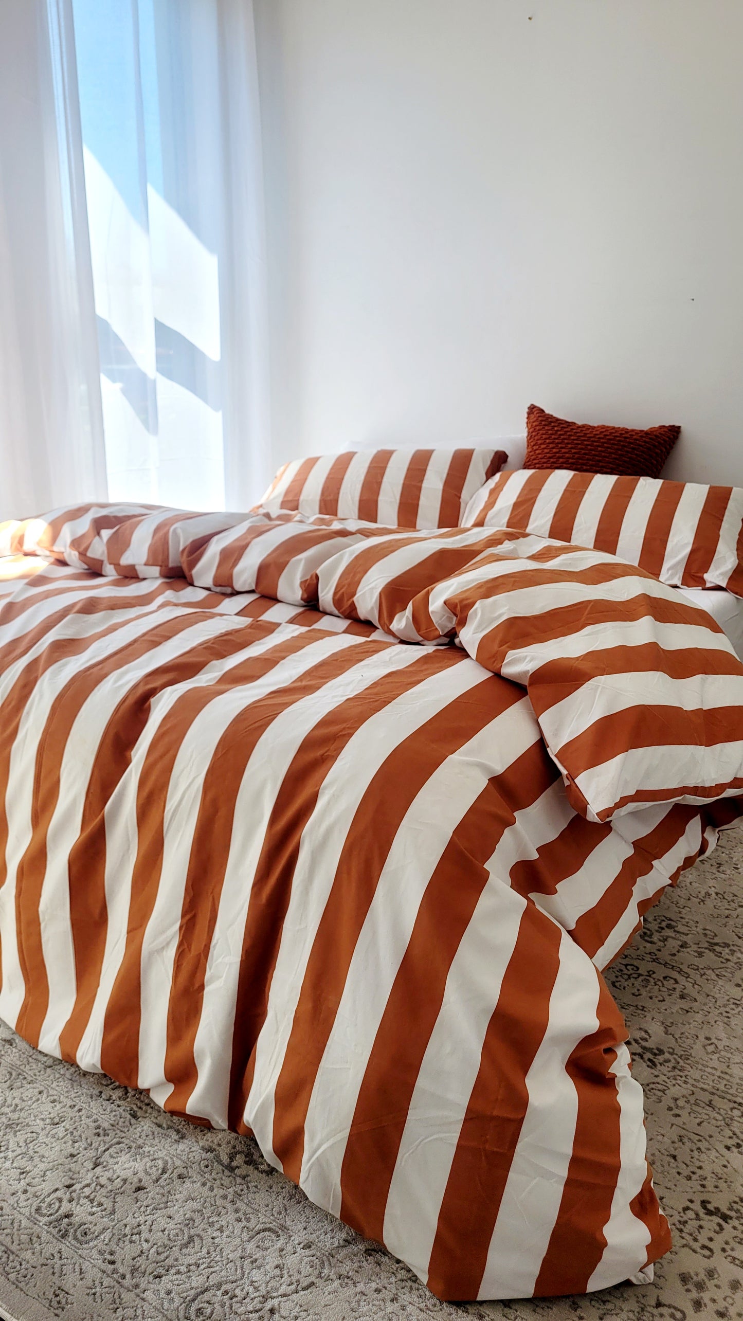 Rust Strix Microfiber Quilt Cover – Ultra-Soft & Luxury Bedding