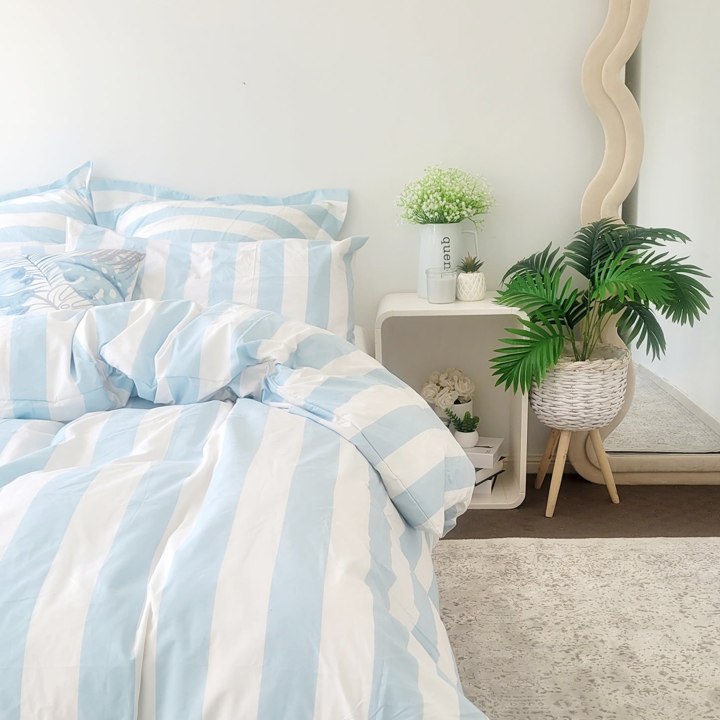 Aqua Strix Microfiber Quilt Cover – Ultra-Soft & Luxury Bedding