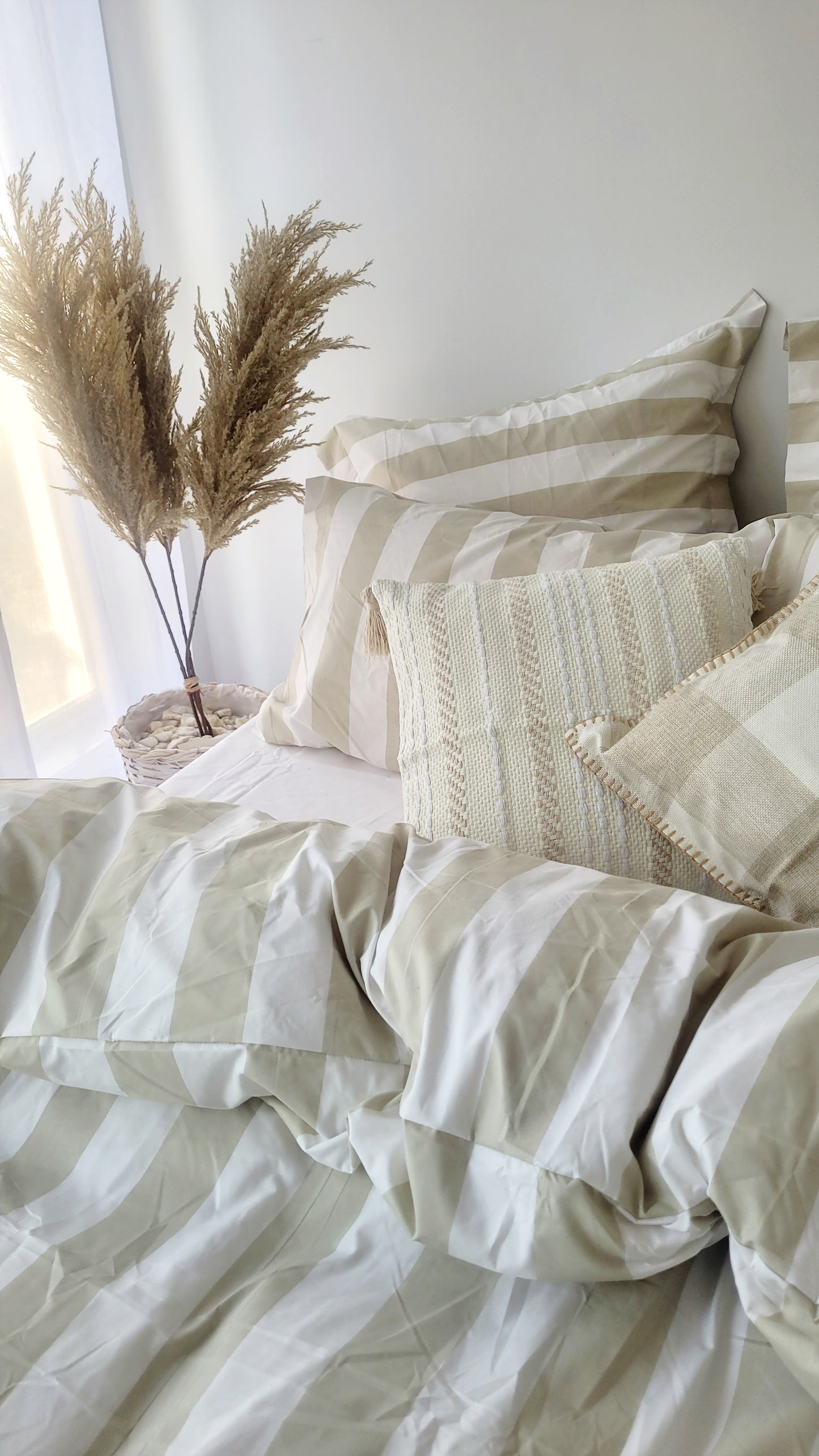 Beige Strix Microfiber Quilt Cover – Ultra-Soft & Luxury Bedding