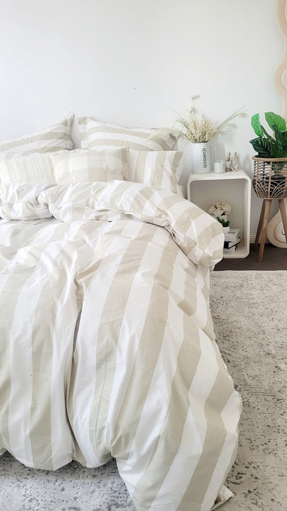 Beige Strix Microfiber Quilt Cover – Ultra-Soft & Luxury Bedding