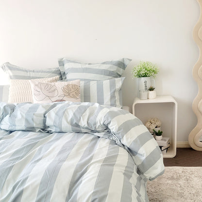 Sage Strix Microfiber Quilt Cover – Ultra-Soft & Luxury Bedding