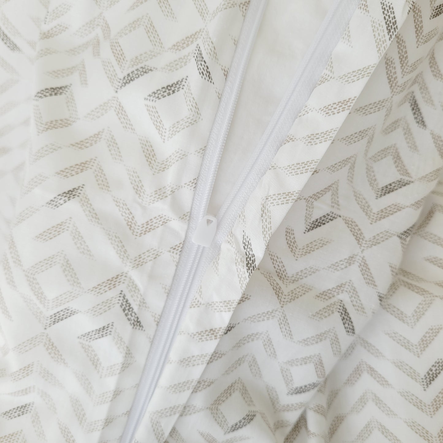 Belinda Quilt Cover Set-Moisture-Wicking Fabric in Pure Cotton