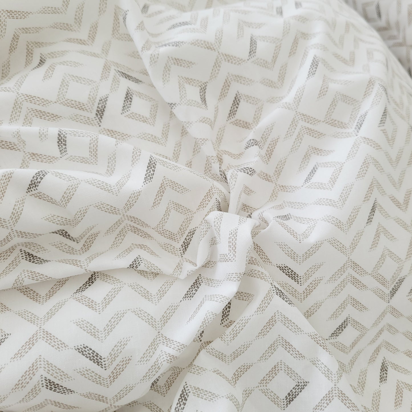 Belinda Quilt Cover Set-Moisture-Wicking Fabric in Pure Cotton