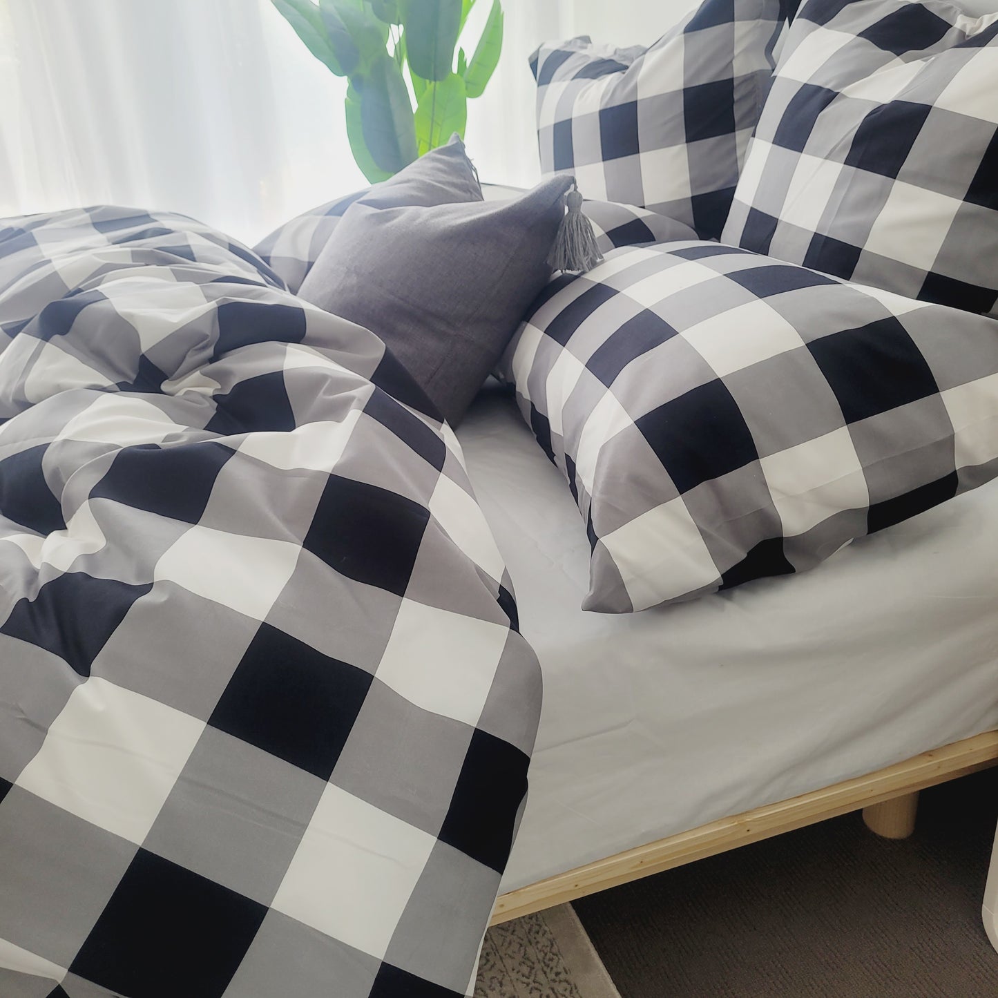 Black Grid-Quilt Cover Set