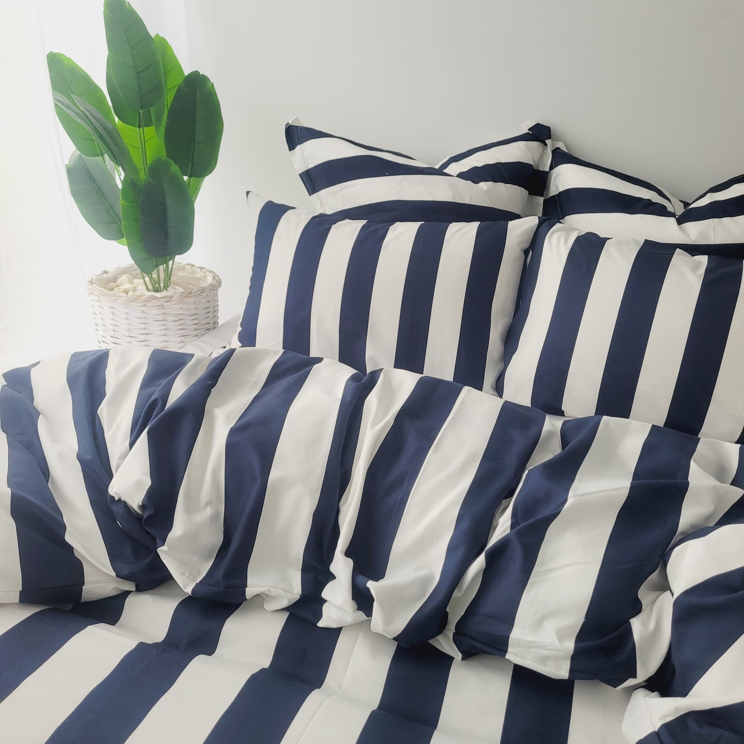 Navy Strix Microfiber Quilt Cover – Ultra-Soft & Luxury Bedding