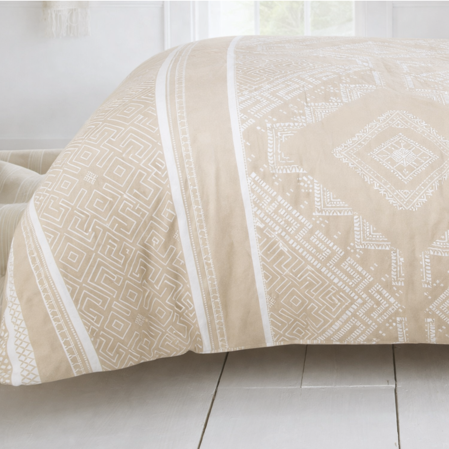 Hampton Beige-Lightweight Warmth with a Polished Look | Pure Cotton