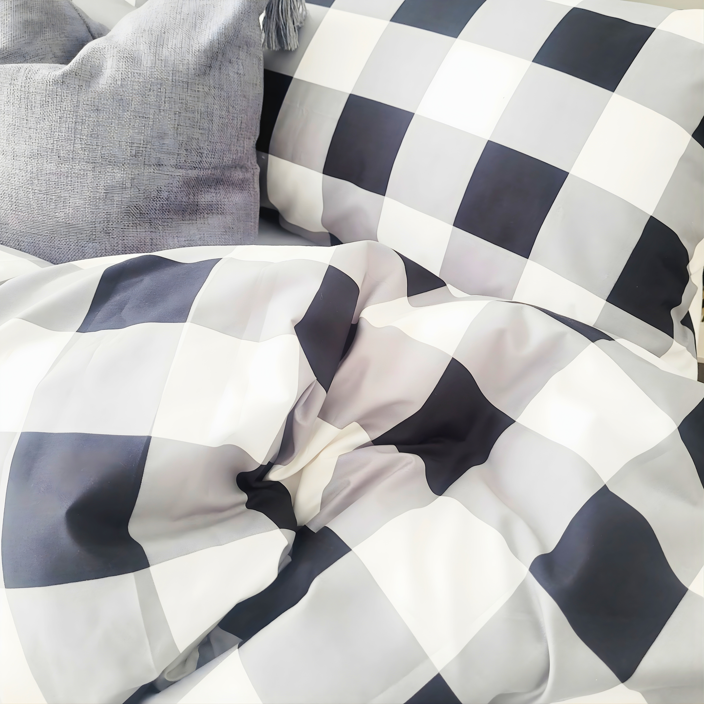 Black Grid Quilt Cover Set|Smooth Touch Fabric with Breathable Comfort
