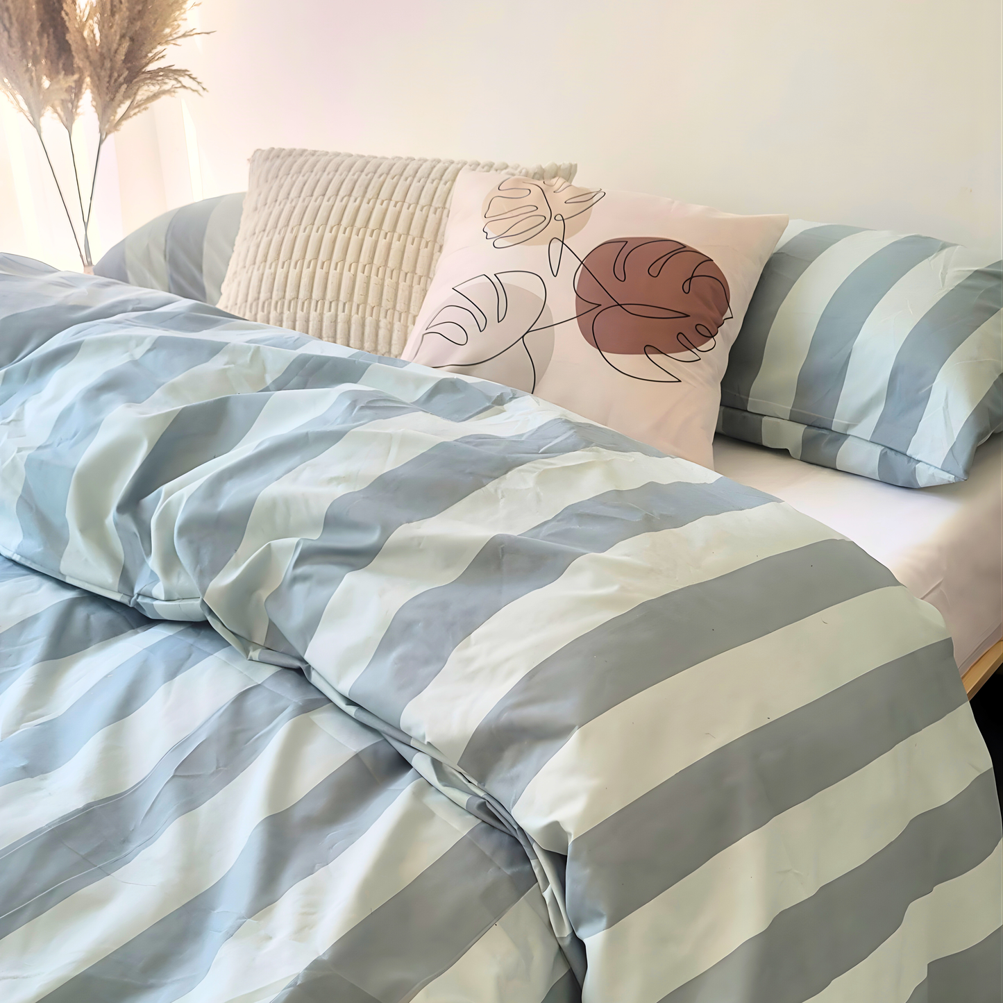 Sage Strix Microfiber Quilt Cover – Ultra-Soft & Luxury Bedding