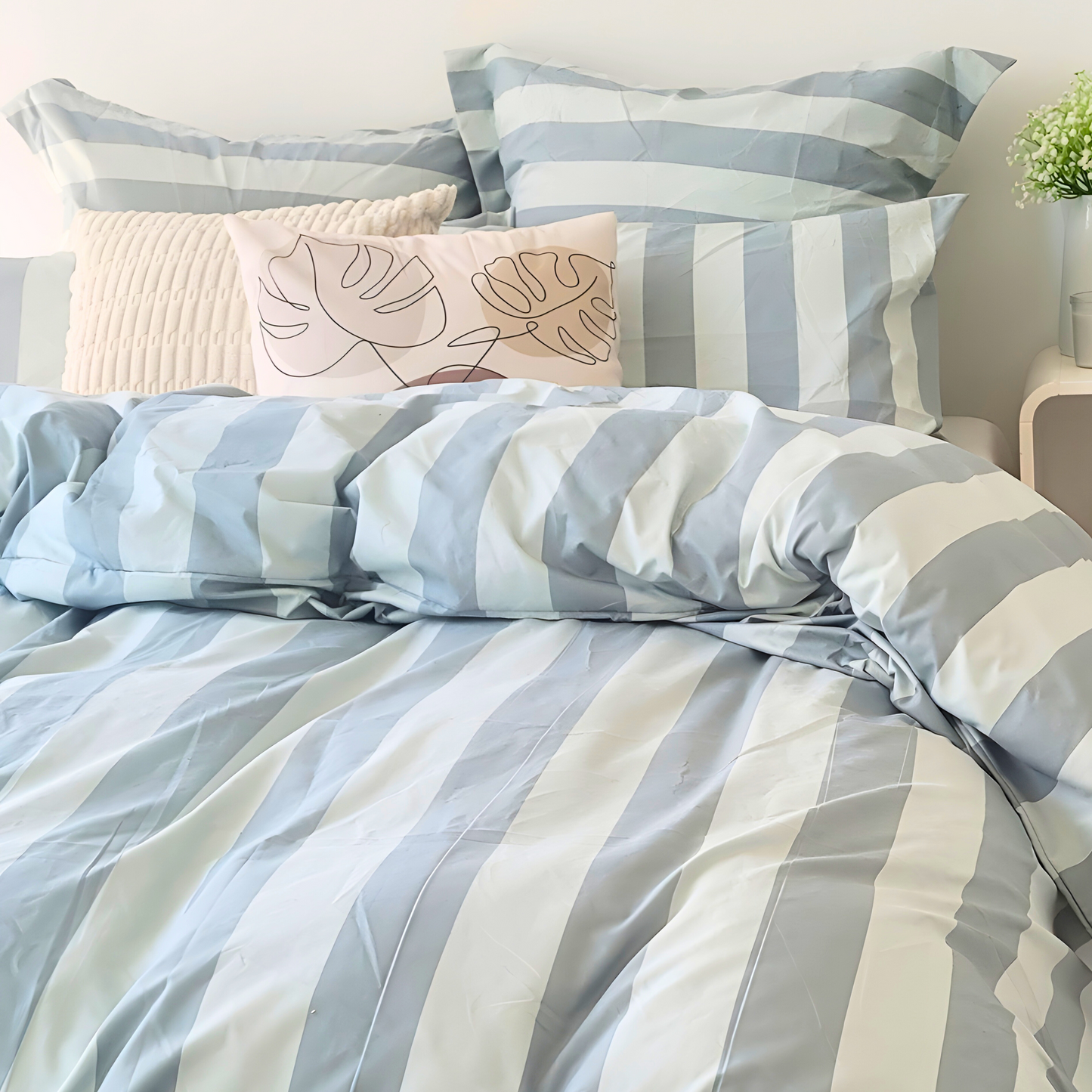 Sage Strix Microfiber Quilt Cover – Ultra-Soft & Luxury Bedding