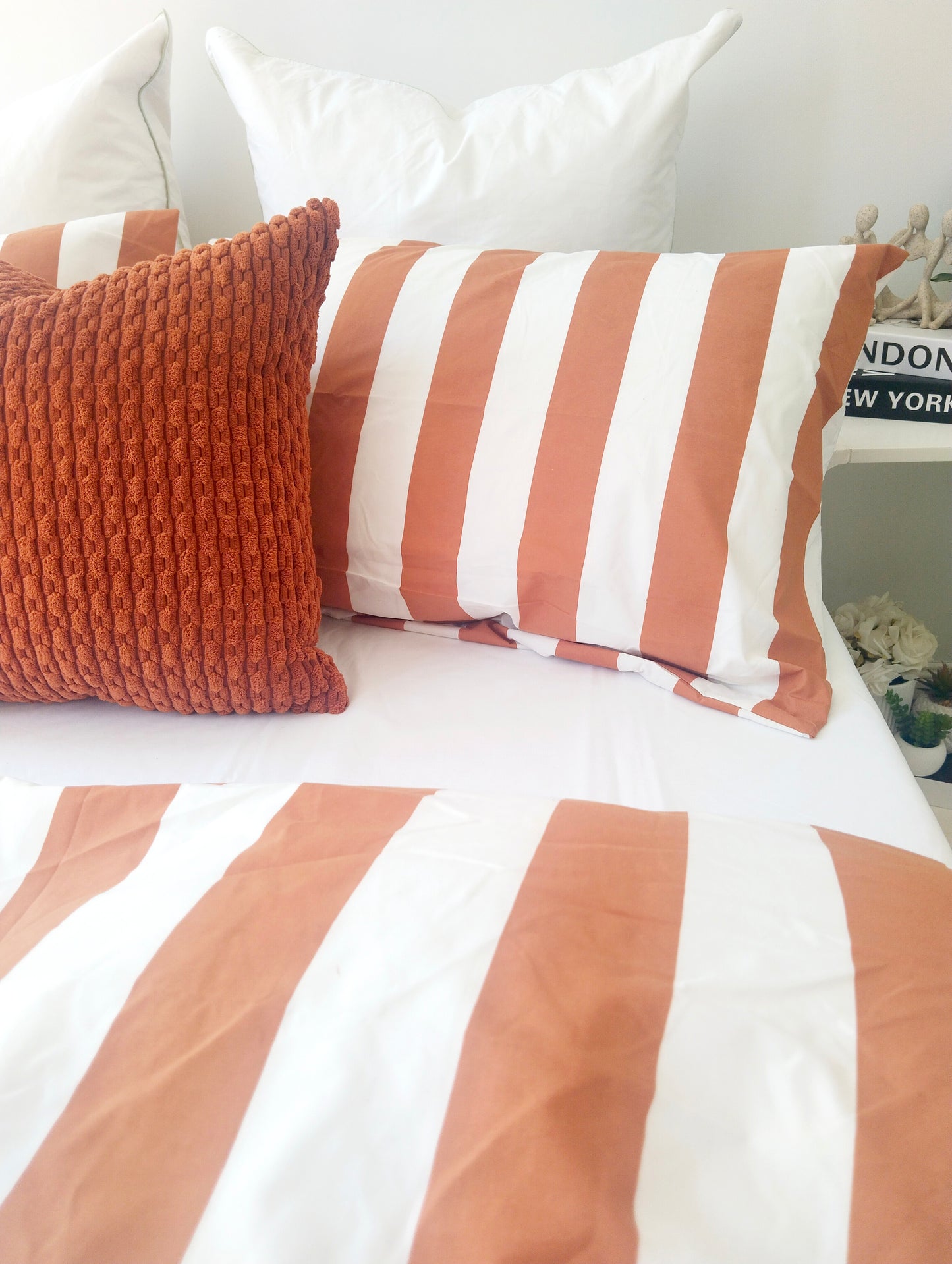 Rust Strix Microfiber Quilt Cover – Ultra-Soft & Luxury Bedding