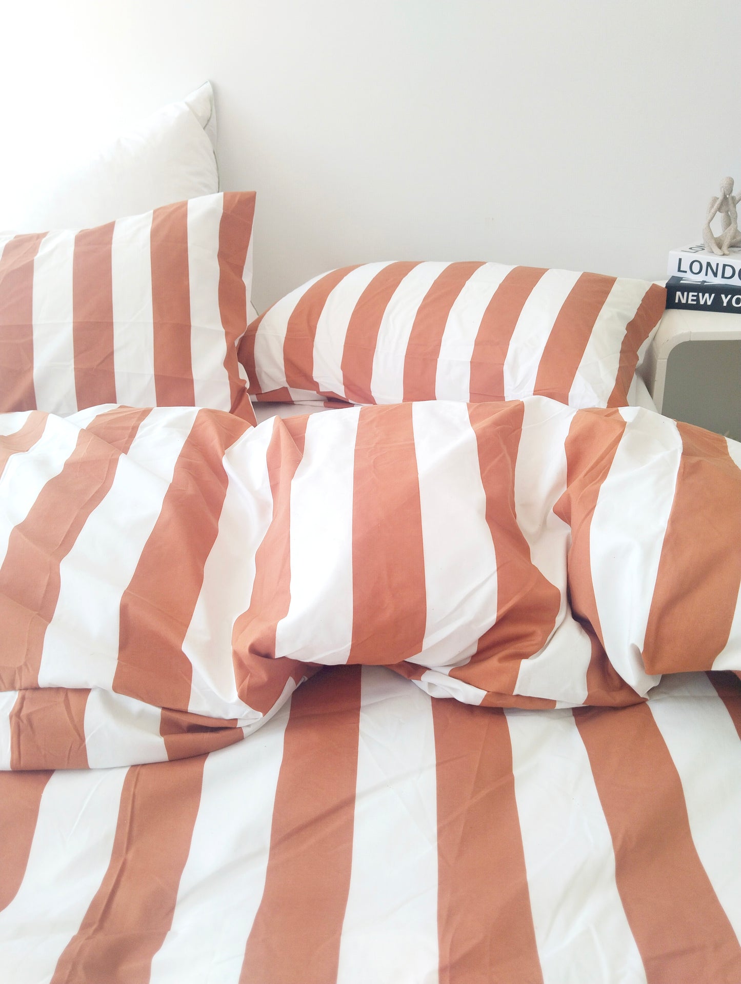 Rust Strix Microfiber Quilt Cover – Ultra-Soft & Luxury Bedding