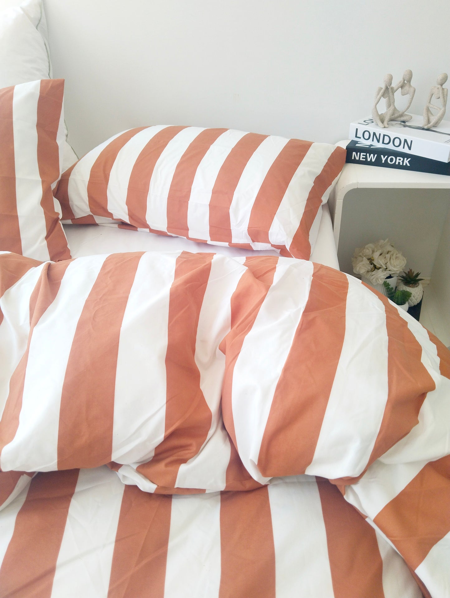 Rust Strix Microfiber Quilt Cover – Ultra-Soft & Luxury Bedding