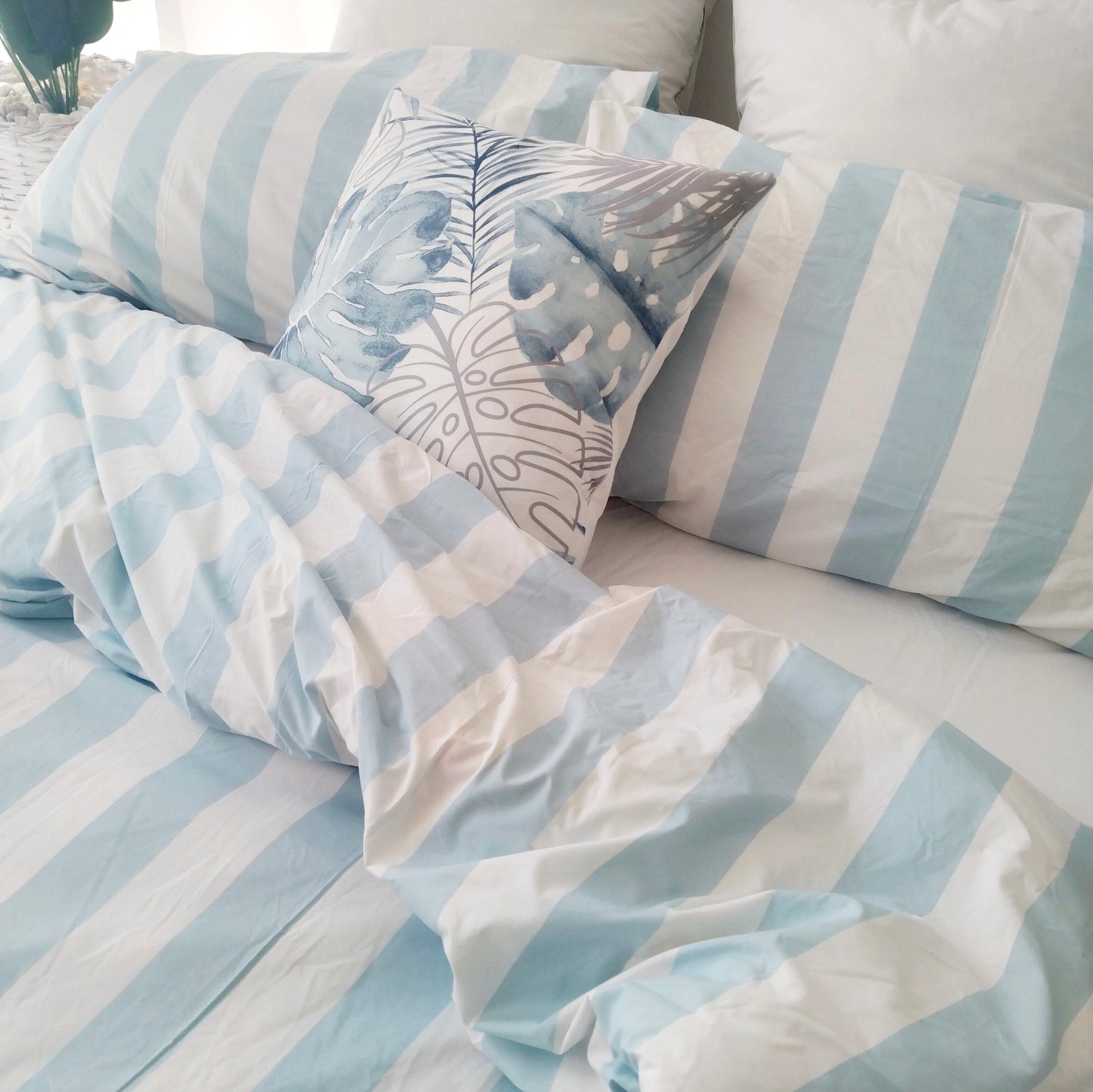 Aqua Strix Microfiber Quilt Cover – Ultra-Soft & Luxury Bedding