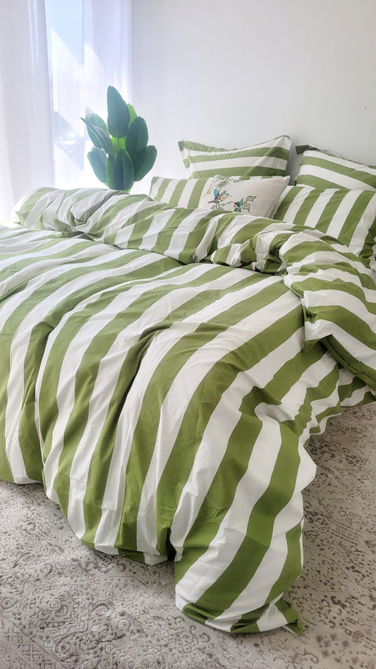 Olive Strix Microfiber Quilt Cover – Ultra-Soft & Luxury Bedding