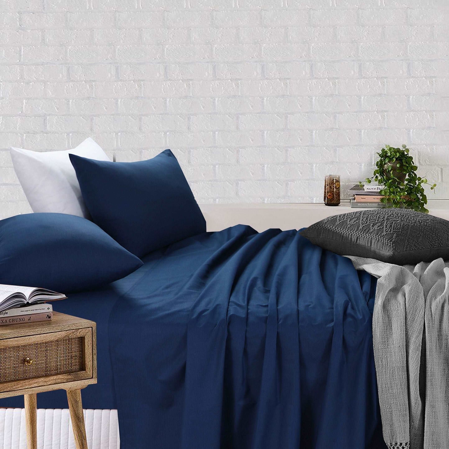 Sheet Set | Deep Blue Bed Sheet with Pillow Covers