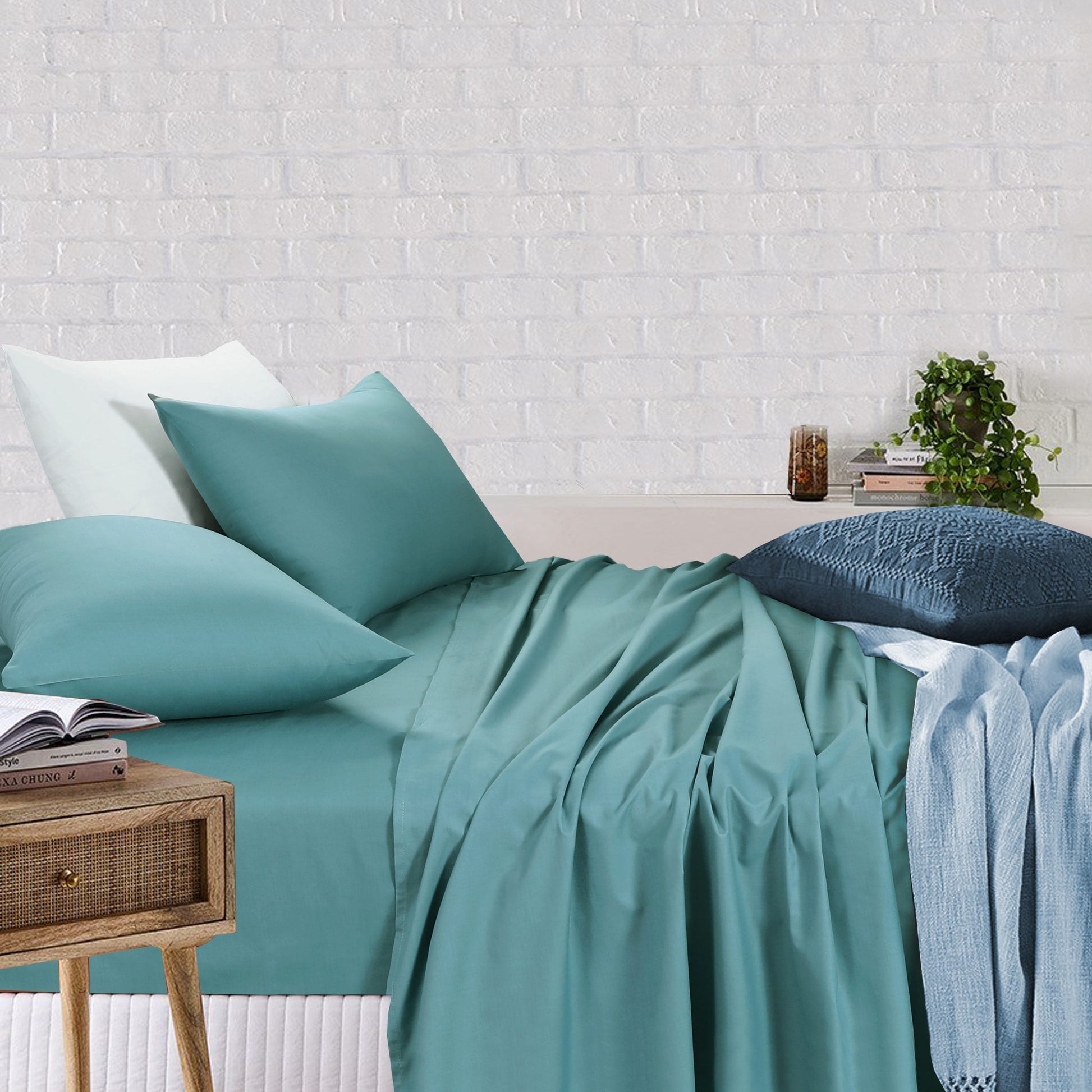 Sheet Set | Mint Green Bed Sheet with Pillow Covers