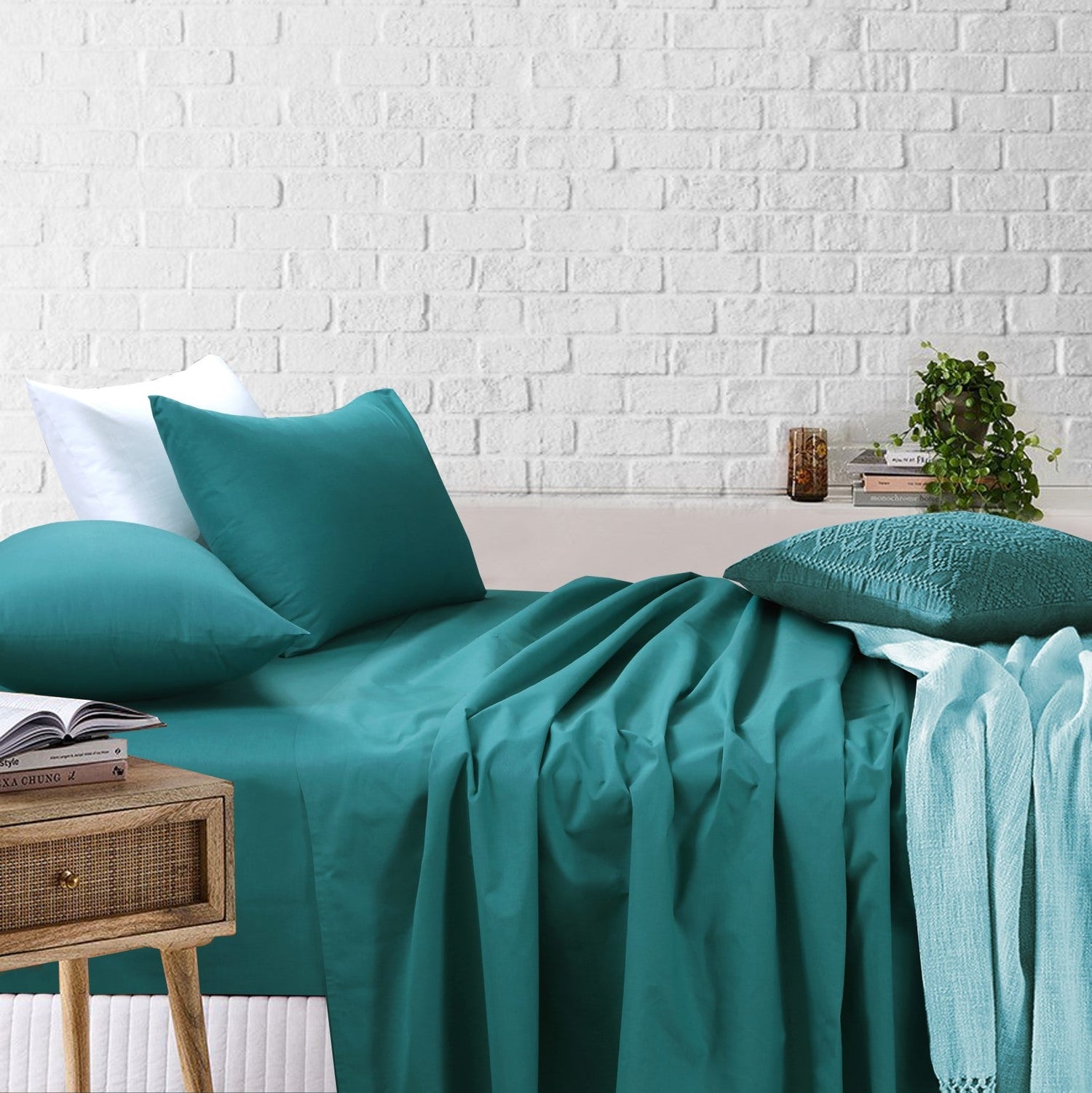 Sheet Set | Teal Bed Sheet with Pillow Covers